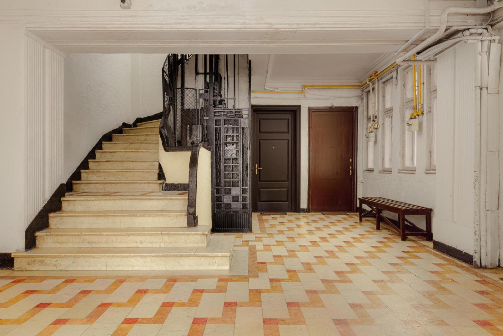 Heart Of Downtown 3 Rooms Apartment Self Check In بوخارست المظهر الخارجي الصورة