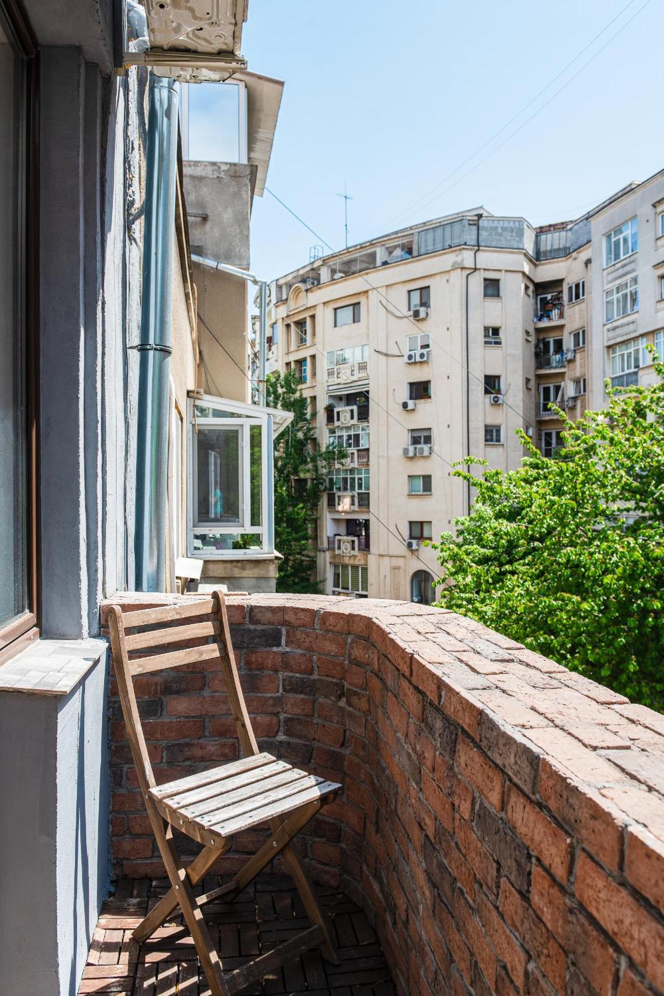 Heart Of Downtown 3 Rooms Apartment Self Check In بوخارست المظهر الخارجي الصورة