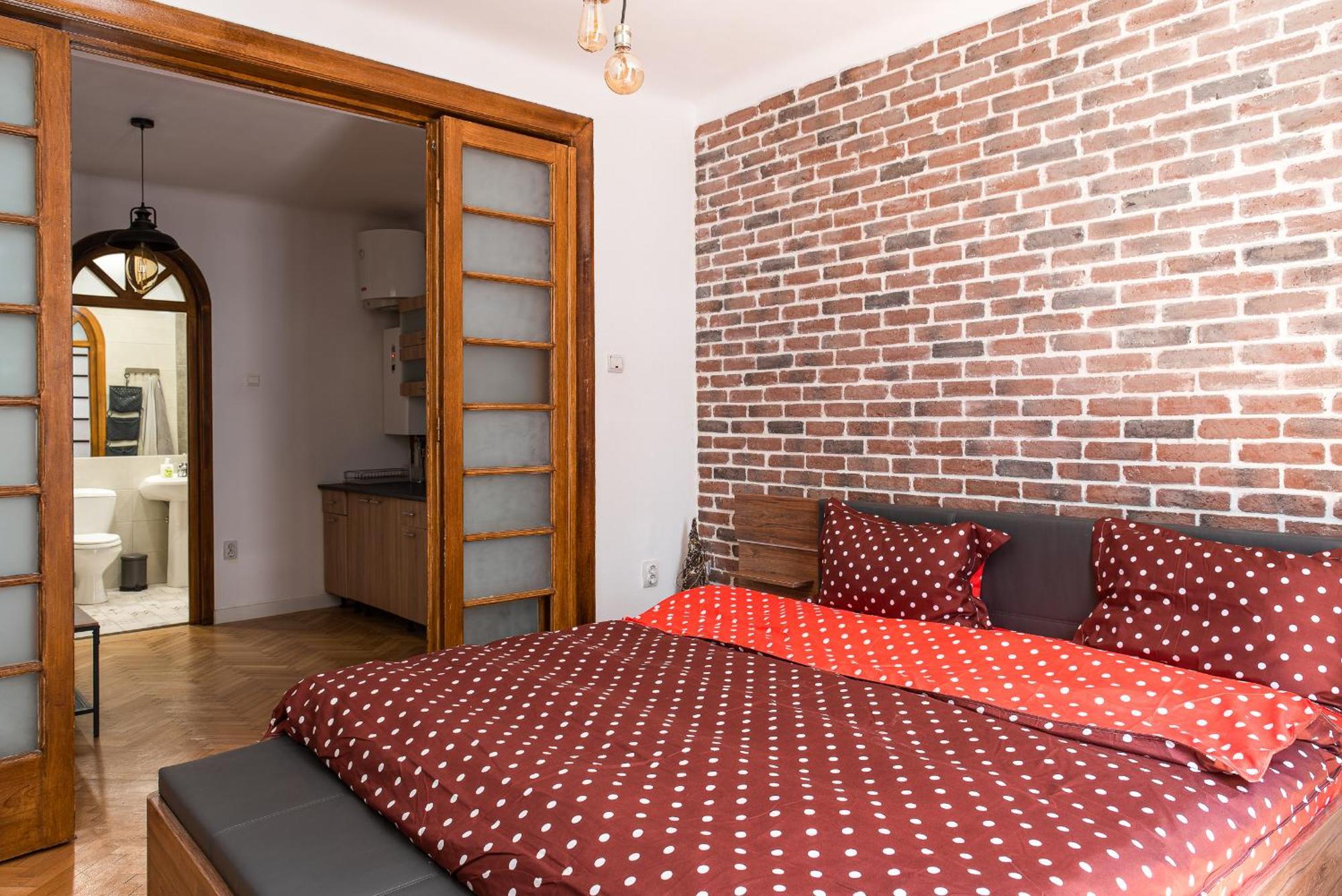 Heart Of Downtown 3 Rooms Apartment Self Check In بوخارست المظهر الخارجي الصورة